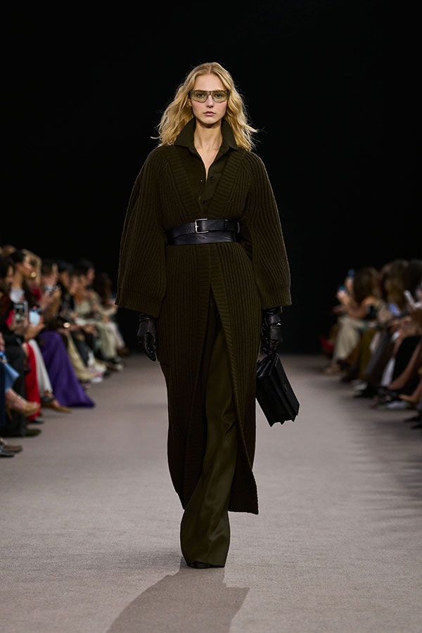 Max Mara Fall/Winter 2025 Fashion Show - Moss Green Look with Robe Cardigan, Shirt-style Bodysuit, Bag and Wide Trousers.