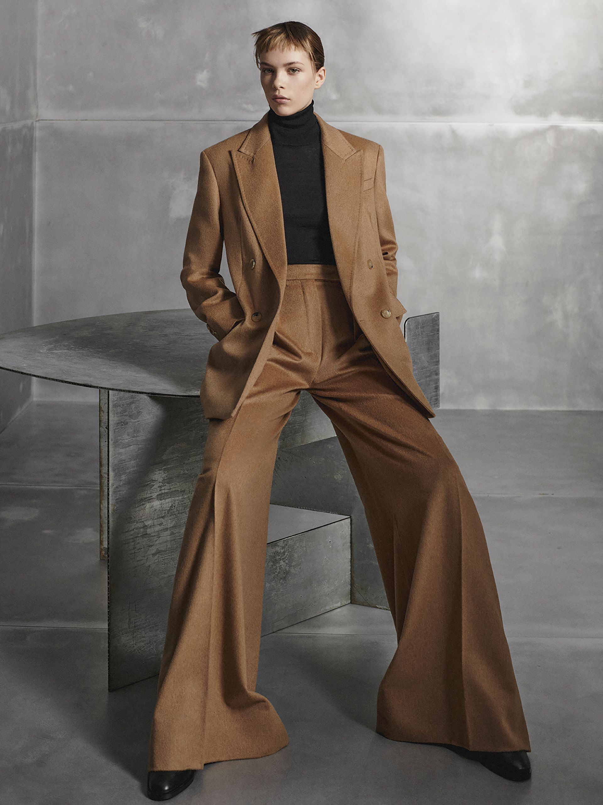 Max mara camel blazer top